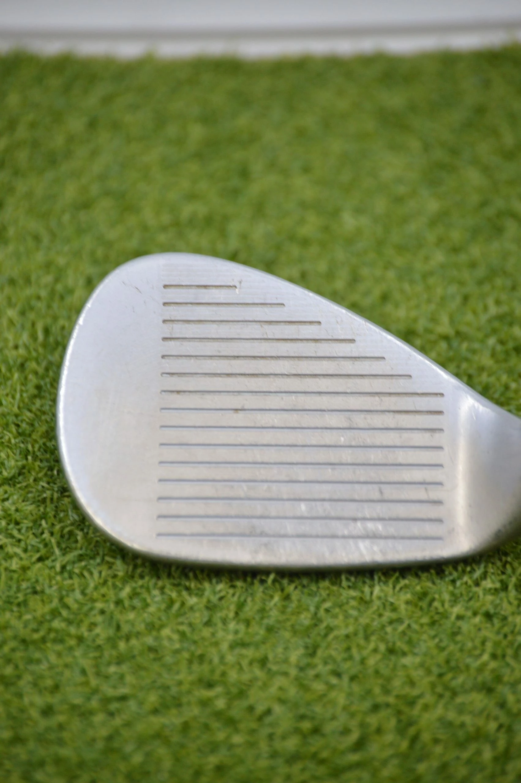 GolfRoots Cleveland 588 RTX 60 Degree Wedge 5 GolfRoots Cleveland 588 RTX 60 Degree Wedge - Image 3
