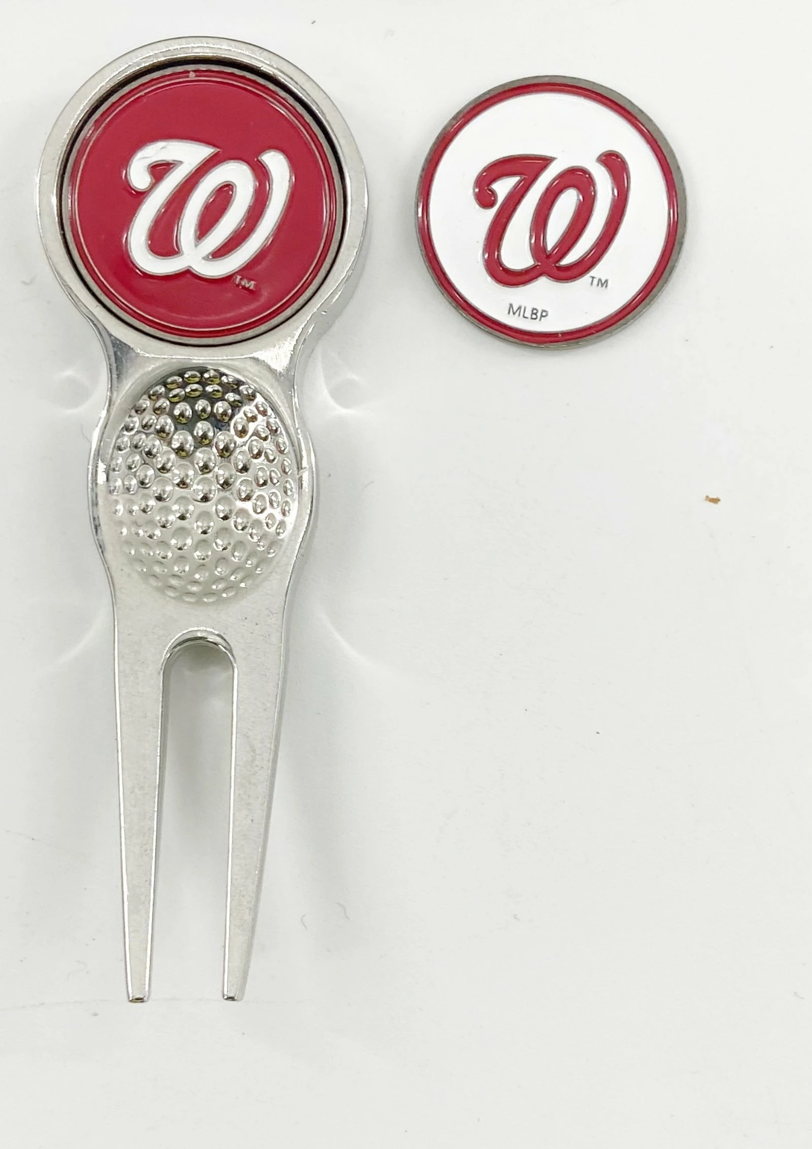 Team Golf MLB Golf Divot Repair Tool Silver W/ Ballmark PICK YOUR TEAM 14 Team Golf MLB Golf Divot Repair Tool Silver W/ Ballmark PICK YOUR TEAM - Image 12